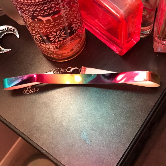Rainbow choker - Picture 2 of 2